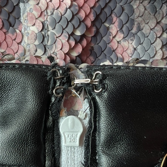 Free People pink & black animal print sequined zip up mini skirt size 6 - Picture 6 of 9